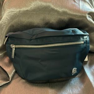 Lululemon City Adventure Bag 2.5L